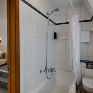 Hotel Fevery Bruges bathroom
